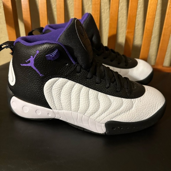 purple and black jumpman